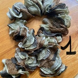 New hand knit ruffle scarf